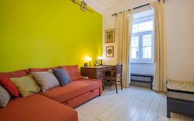 3Bdr Mouraria Apartment By Lovelystay